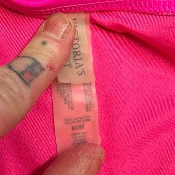 VICTORIA’S SECRET Women’s Hot Pink Knockout Bikini Bottoms Size Medium - Picture 5 of 5